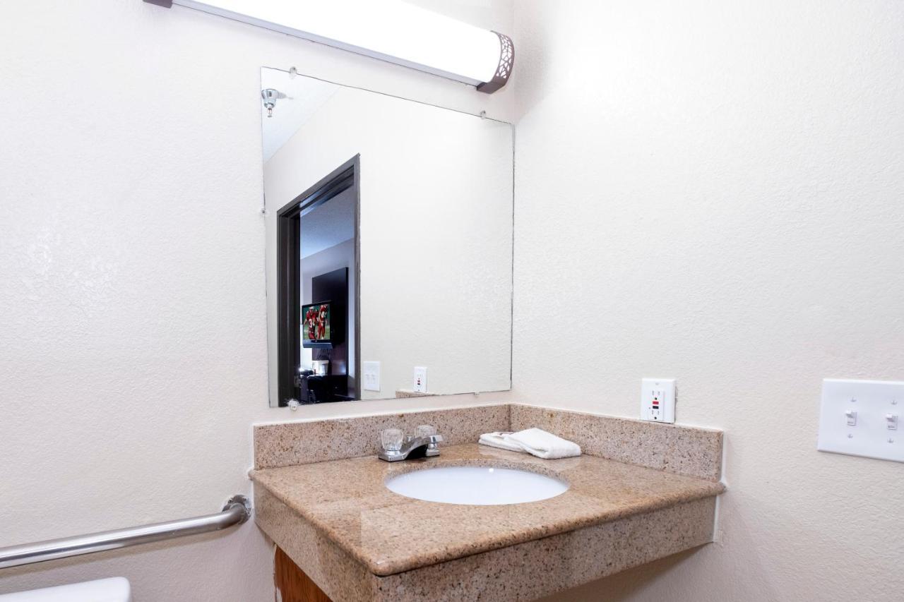 Red Roof Inn Norfolk - Портсмут Экстерьер фото